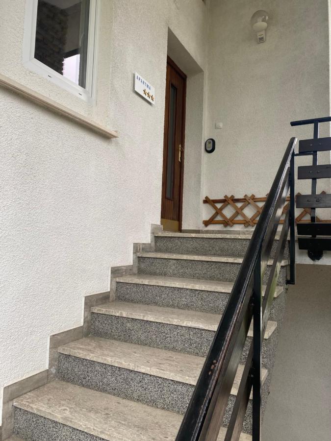 Apartma Magnolija 노바고리차 외부 사진