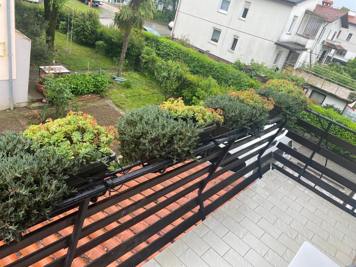 Apartma Magnolija 노바고리차 외부 사진
